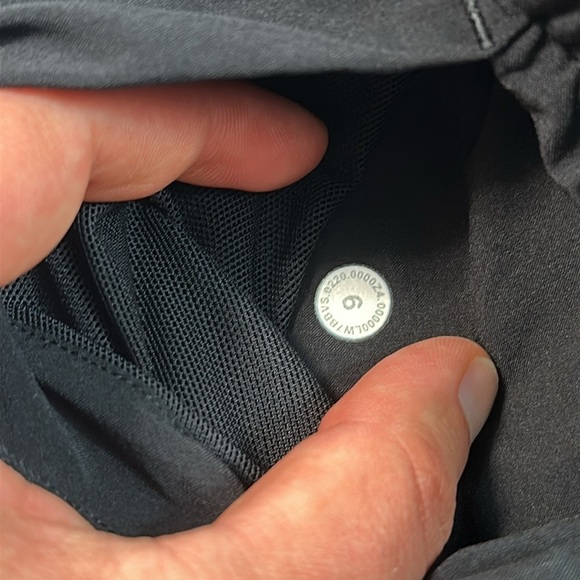 Lululemon Stroll at Sundown Short 3" Black - Picture 6 of 7